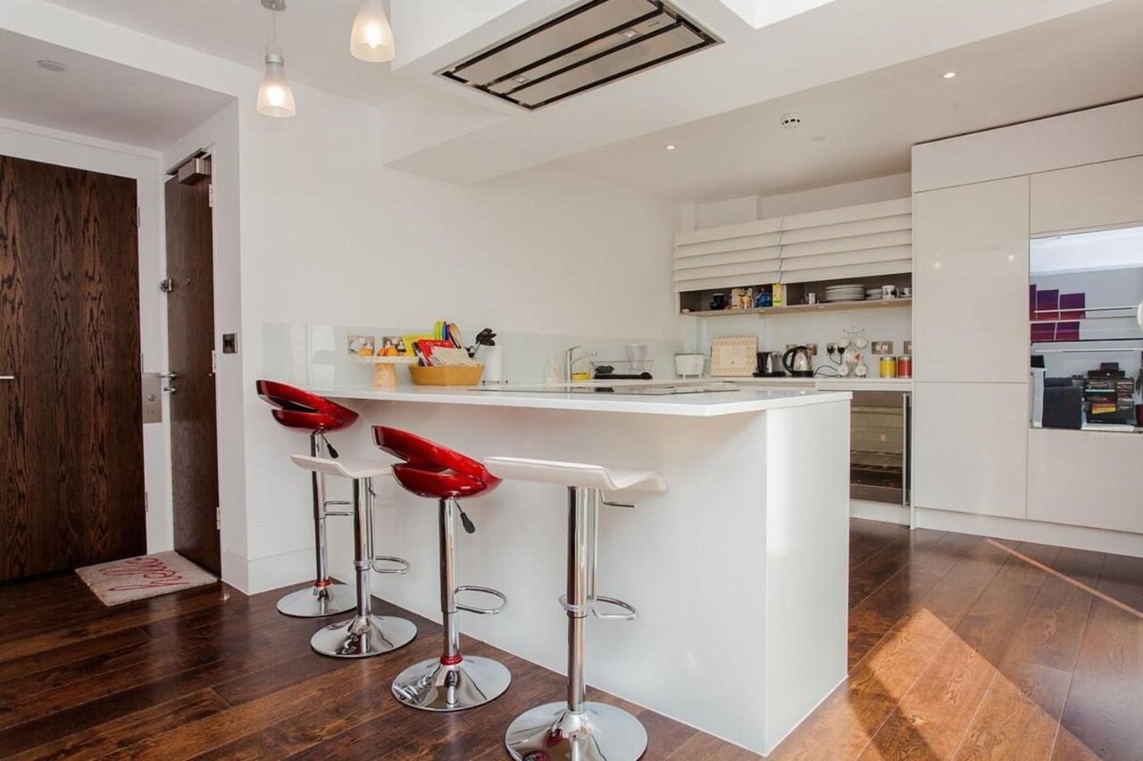 Beautiful Newly Renovated 2 Bed Apartment In Bank London Exterior photo